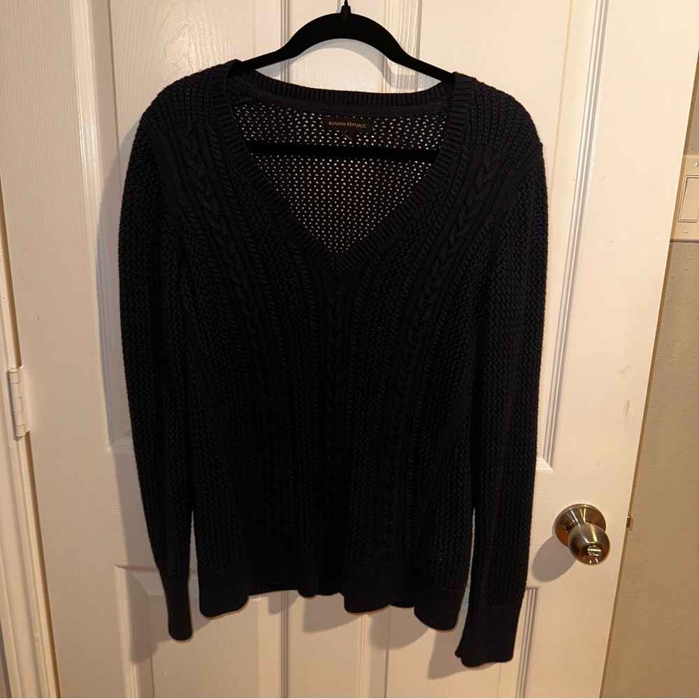 navy blue banana republic cable knit sweater